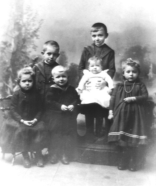 Eerste kinderen van Petrus Cornelus van Gurp en Clasina Claassen Eerste kinderen van Petrus Cornelus van Gurp en Clasina Claassen